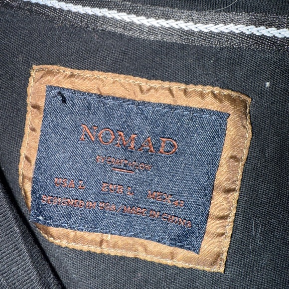 Nomad Black Tee with Tan Pocket - Picture 3 of 4